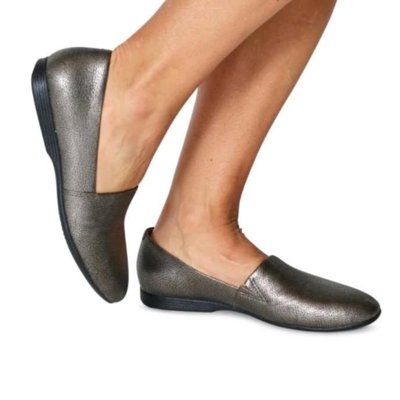 Dansko Shoes - 37 Dansko Larisa Leather Pewter Flat Loafer Casual Professional Nurse Women 7